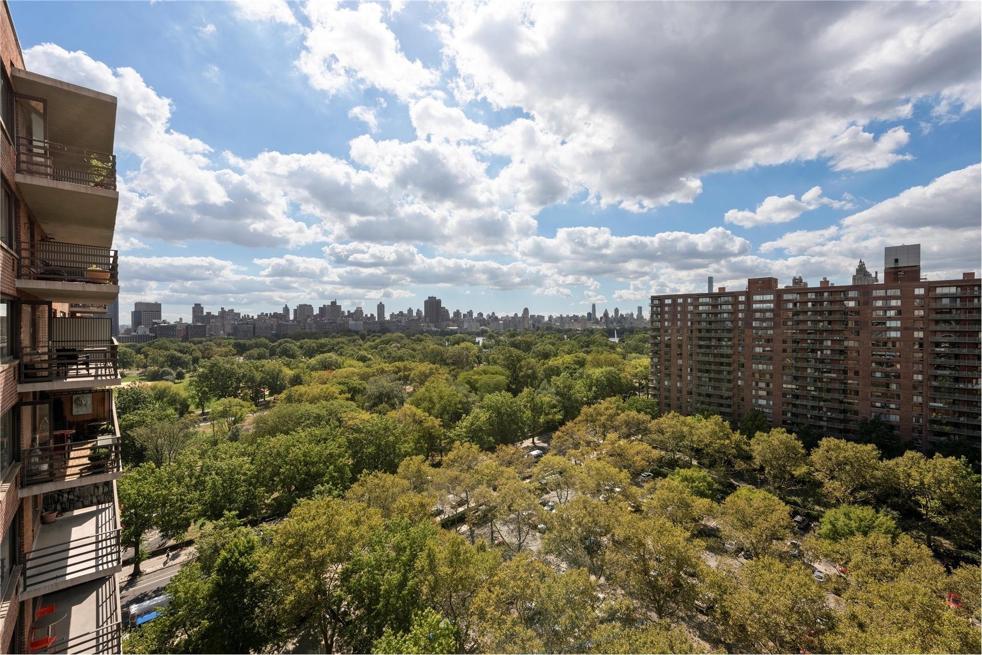400 Central Park West Unit 7jz Manhattan Ny Compass
