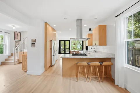 $1,775,000 | 1925 North Wayne Street, Arlington, VA 22201