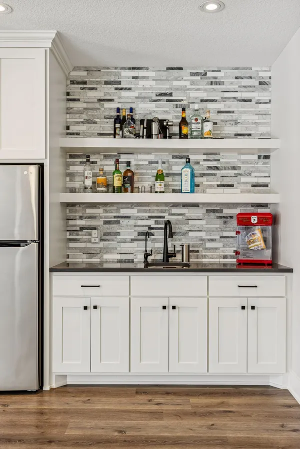 $1,850,000 | 16865 46th Avenue North, Plymouth, MN 55446