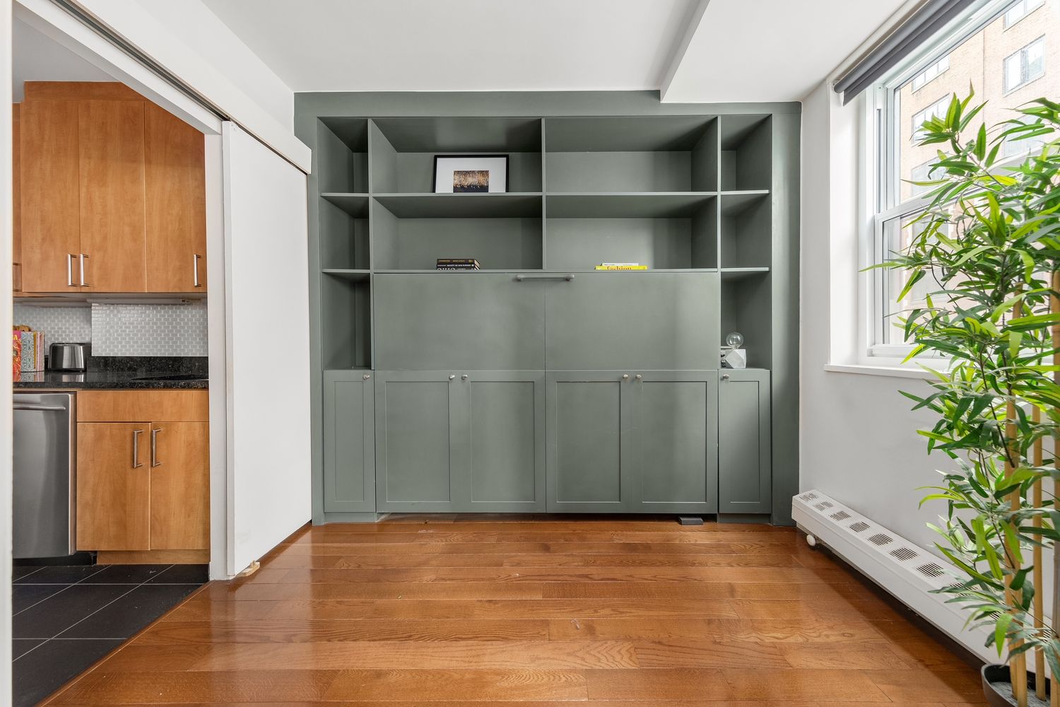 $1,122,500 | 63 East 9th Street, Unit 3G | Greenwich Village