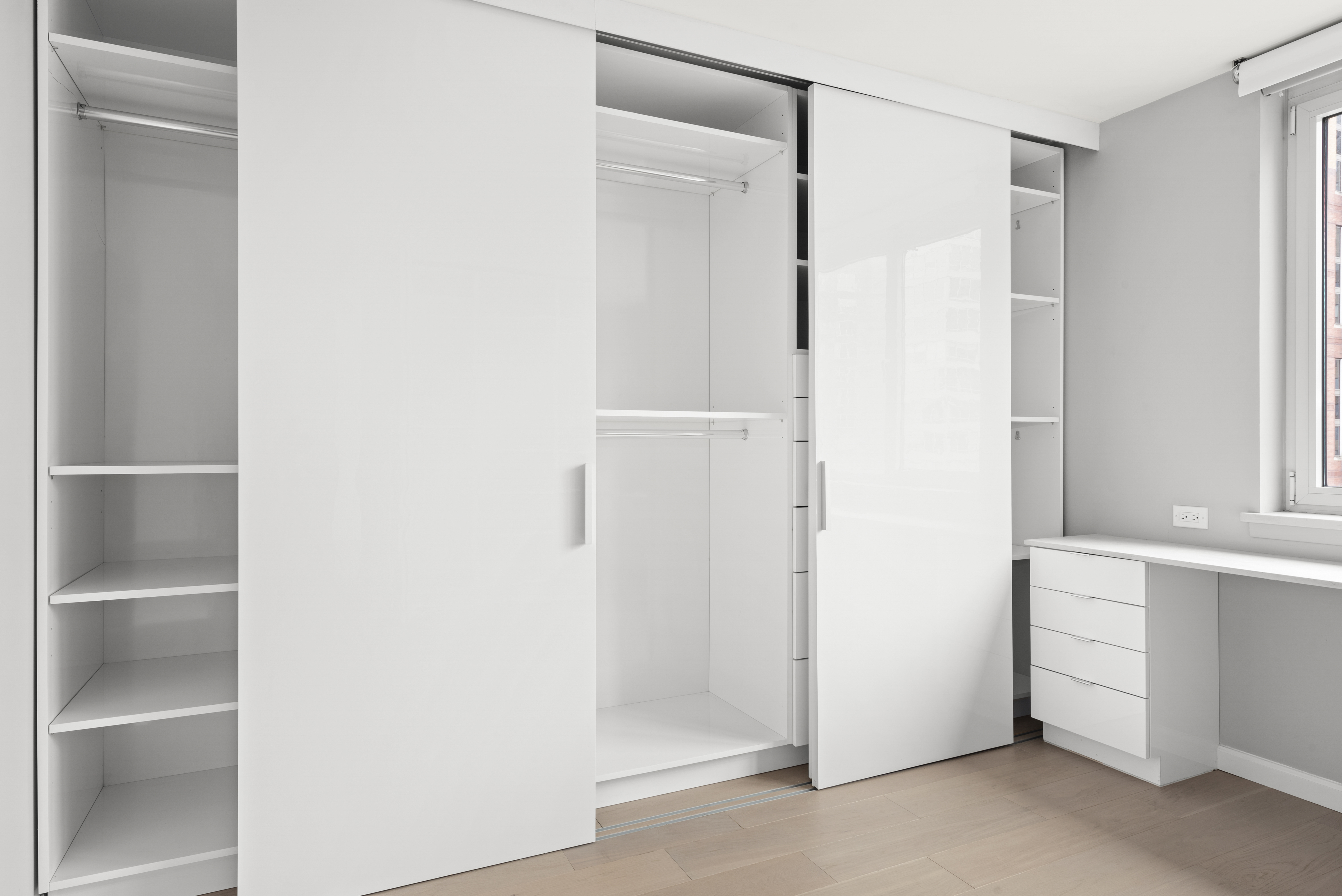 45 West 67th Street, Unit 23C Manhattan, NY 10023 - Photo 7 of 12