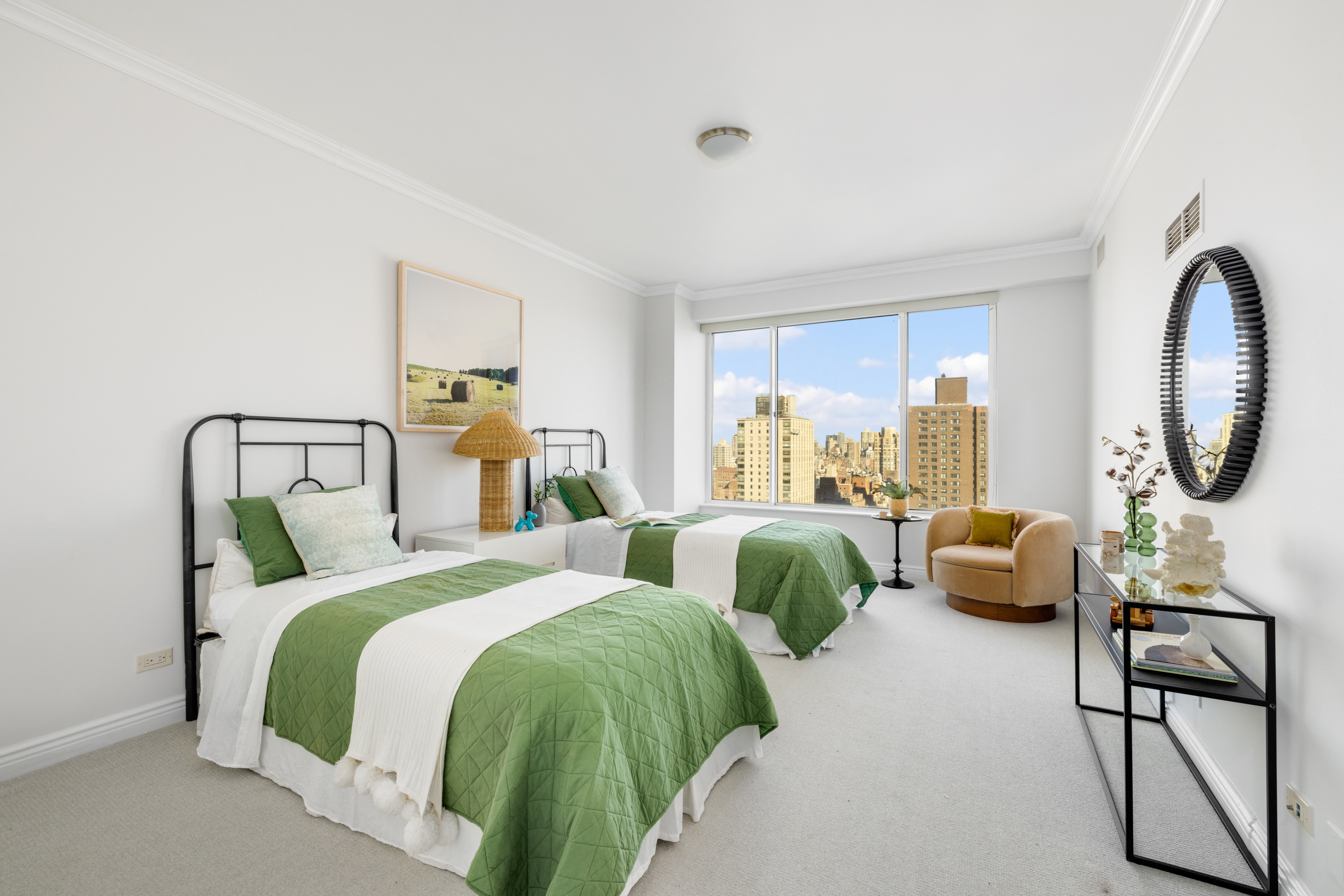 200 East 69th Street, Unit 29B Manhattan, NY 10021 - Photo 8 of 13