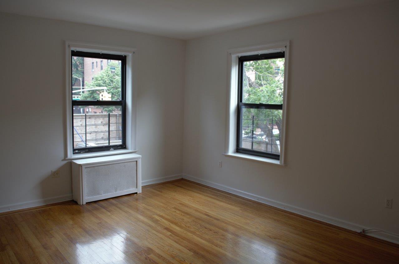 89-10 35th Avenue, Unit B4L Queens, NY 11372 - Photo 5 of 8