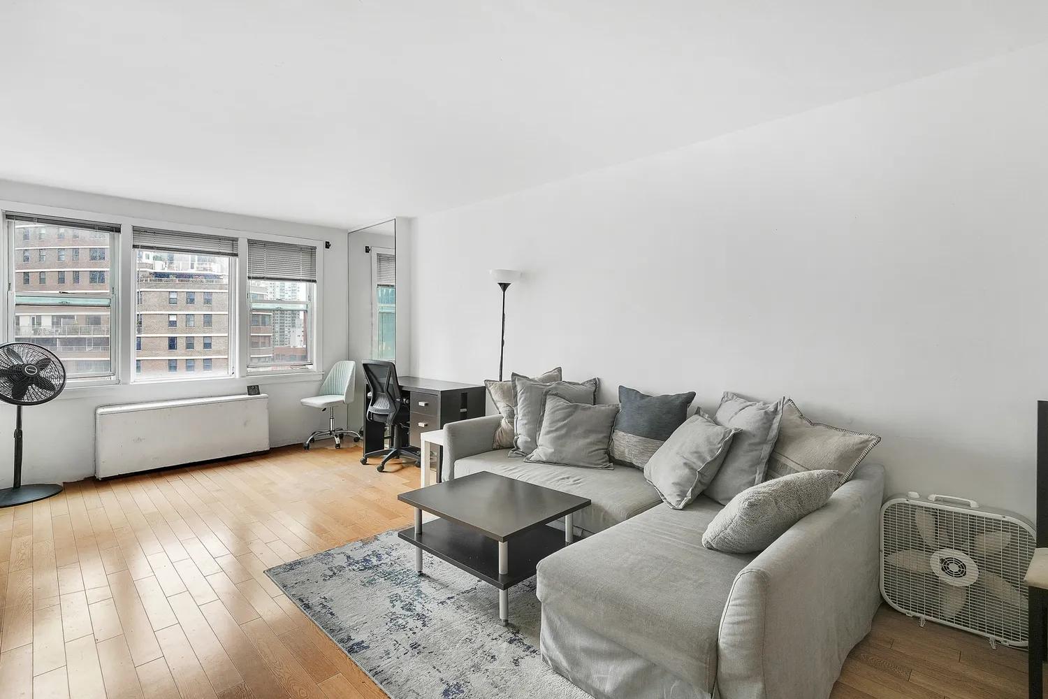 $625,000 | 201 East 36th Street, Unit 16E | Murray Hill