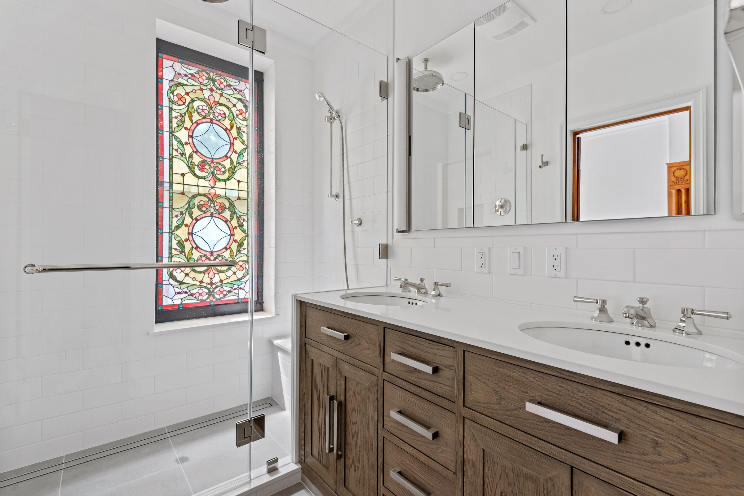 616 2nd Street Brooklyn, NY 11215 - Photo 13 of 19 a bathroom with a sink a vanity and a bathtub