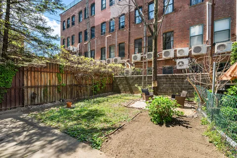 $3,950,000 | 19 Clifford Place | Greenpoint