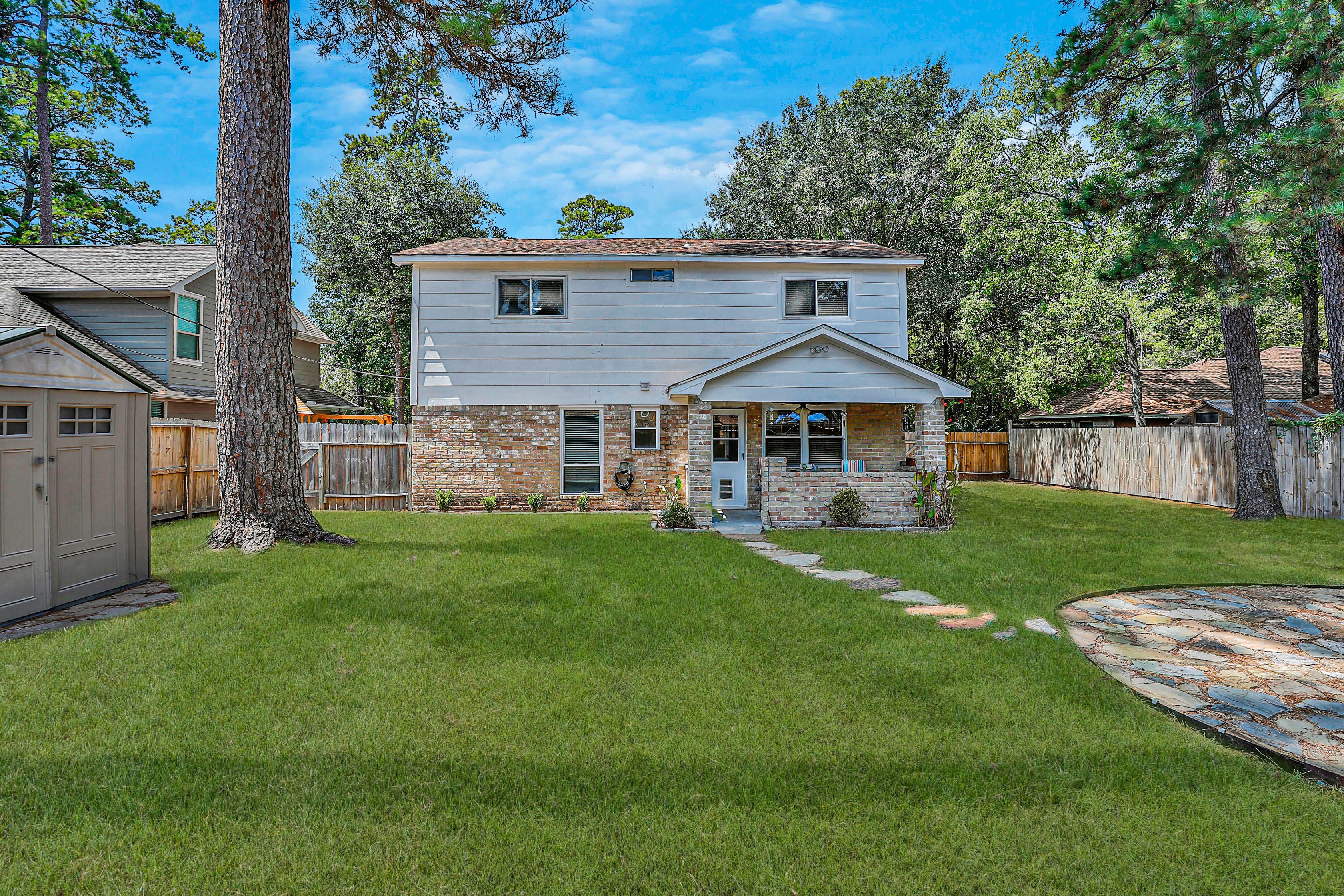 10212 Sunset Lane Conroe, TX 77385 - Photo 3 of 10