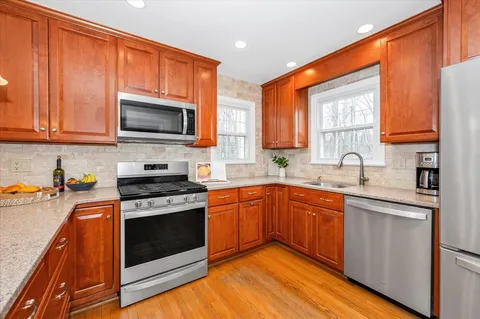 Contact Agent | 14 South Duke Street, Rockville, MD 20850