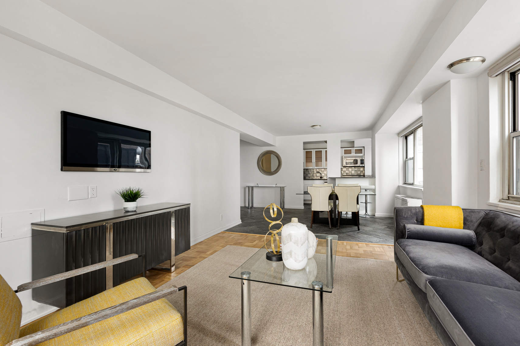 321 East 48th Street, Unit 14B Manhattan, NY 10017 - Photo 3 of 15