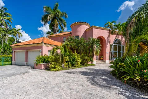 $3,600,000 | 8768 Southwest 62nd Court, Miami, FL 33156