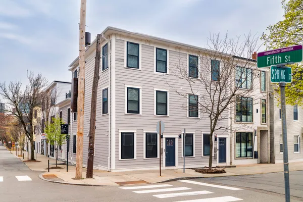 $1,349,000 | 118 Spring Street, Unit 1, Cambridge, MA 02141