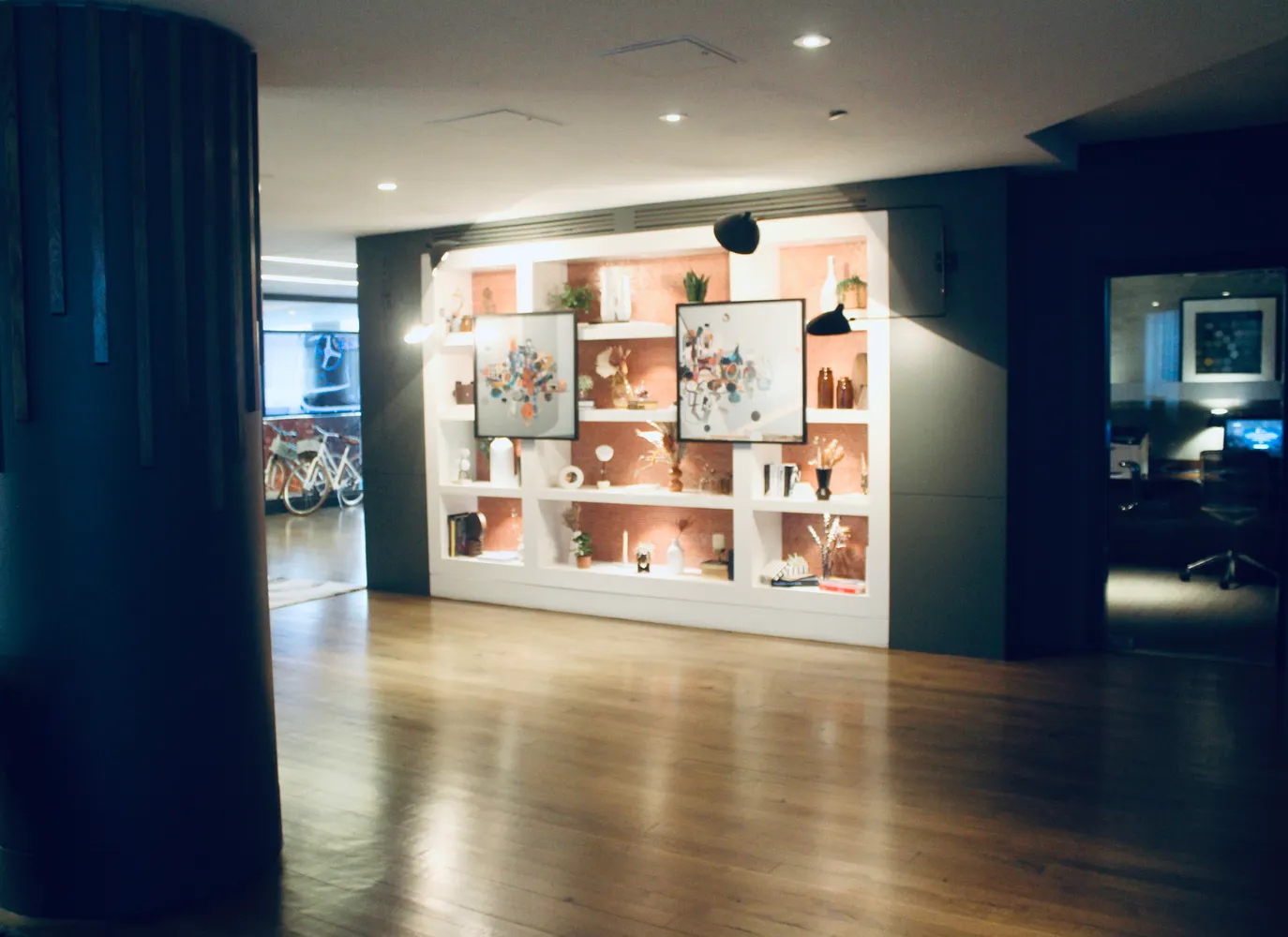 $975,000 | 1111 19th Street North, Unit 2705, Arlington, VA 22209