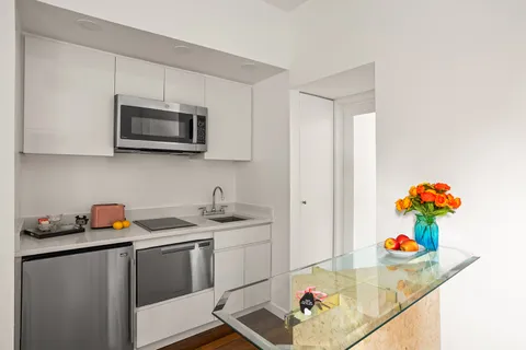 $699,000 | 26 Gramercy Park South, Unit 5F | Gramercy