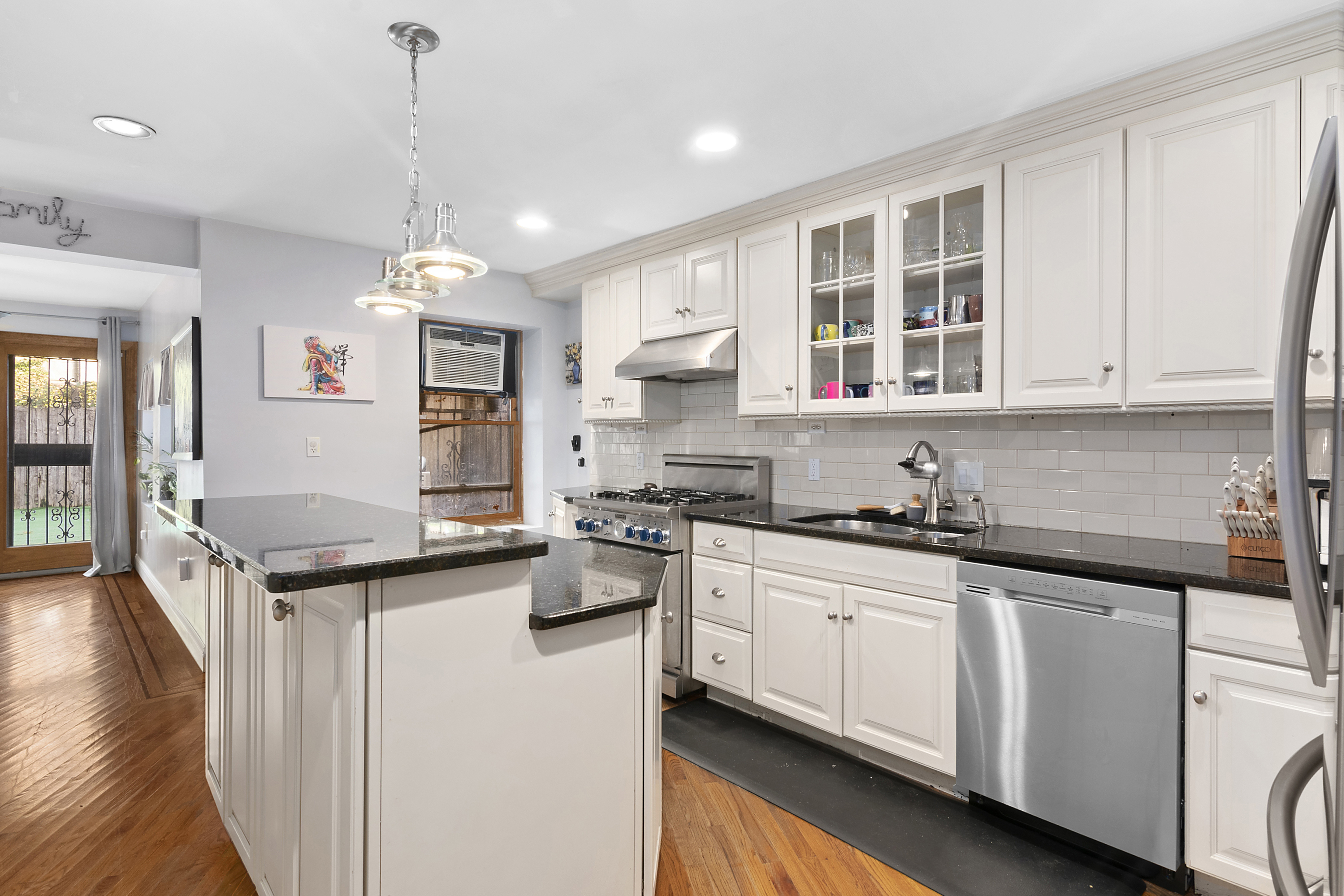 299 MacDonough Street Brooklyn, NY 11233 - Photo 13 of 20