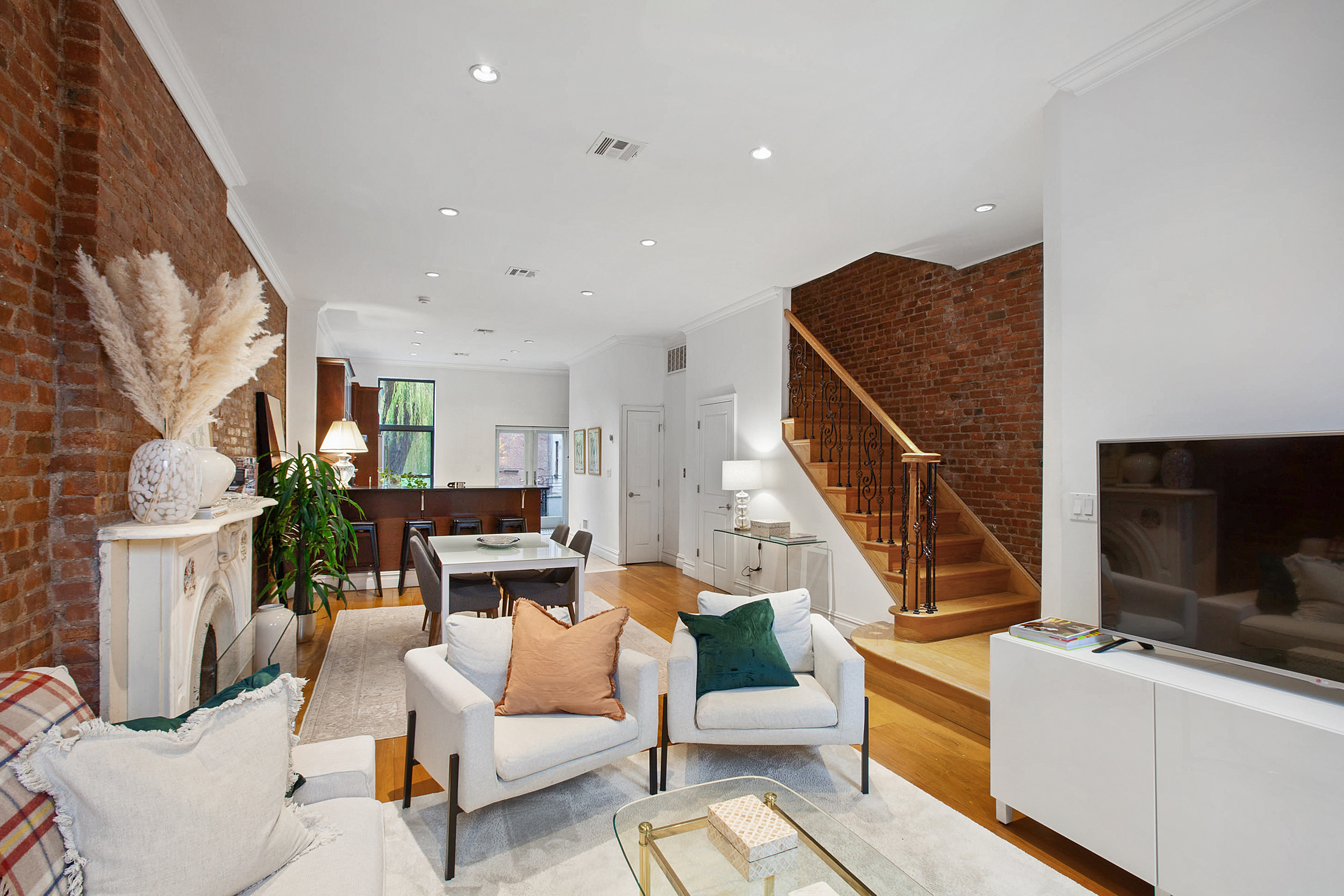 2107 5th Avenue, Unit 2 Manhattan, NY 10035 - Photo 3 of 20