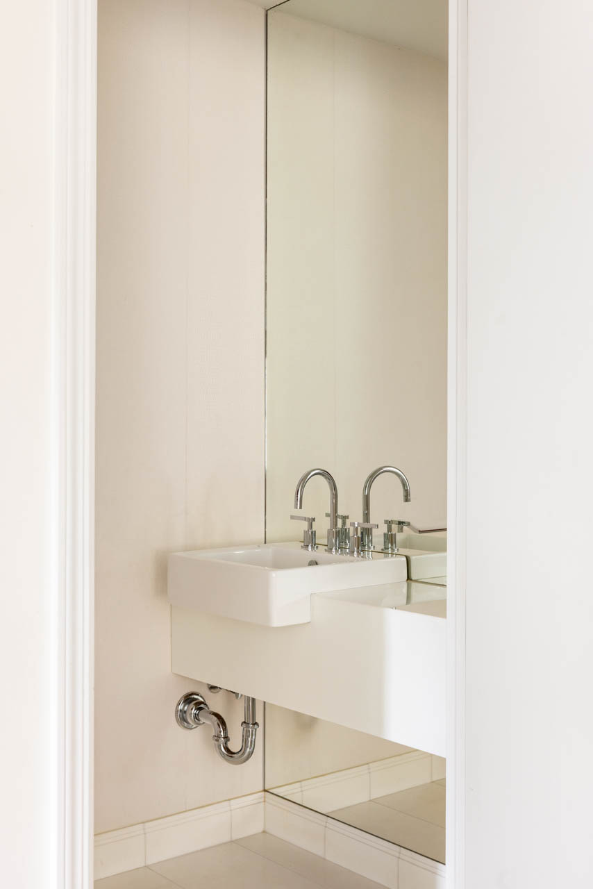 1 Lexington Avenue, Unit 5C Manhattan, NY 10010 - Photo 11 of 12 a bathroom with a sink