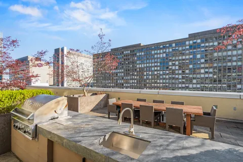 $995,000 | 303 East 33rd Street, Unit 5H | Kips Bay