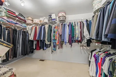 Contact Agent | Chanticleer, Cherry Hill, NJ 08003