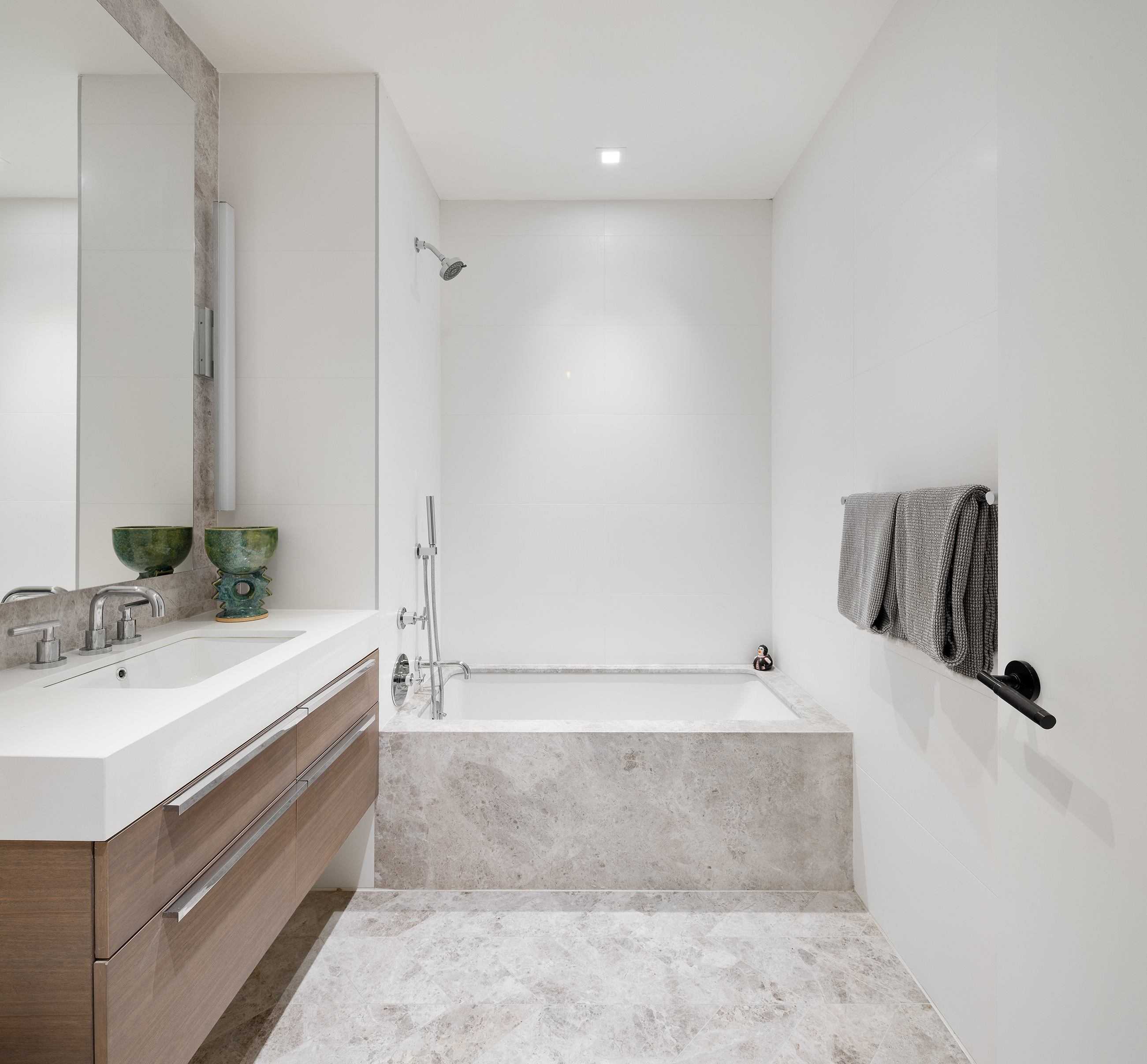 441 West 37th Street, Unit PH1 Manhattan, NY 10018 - Photo 13 of 14