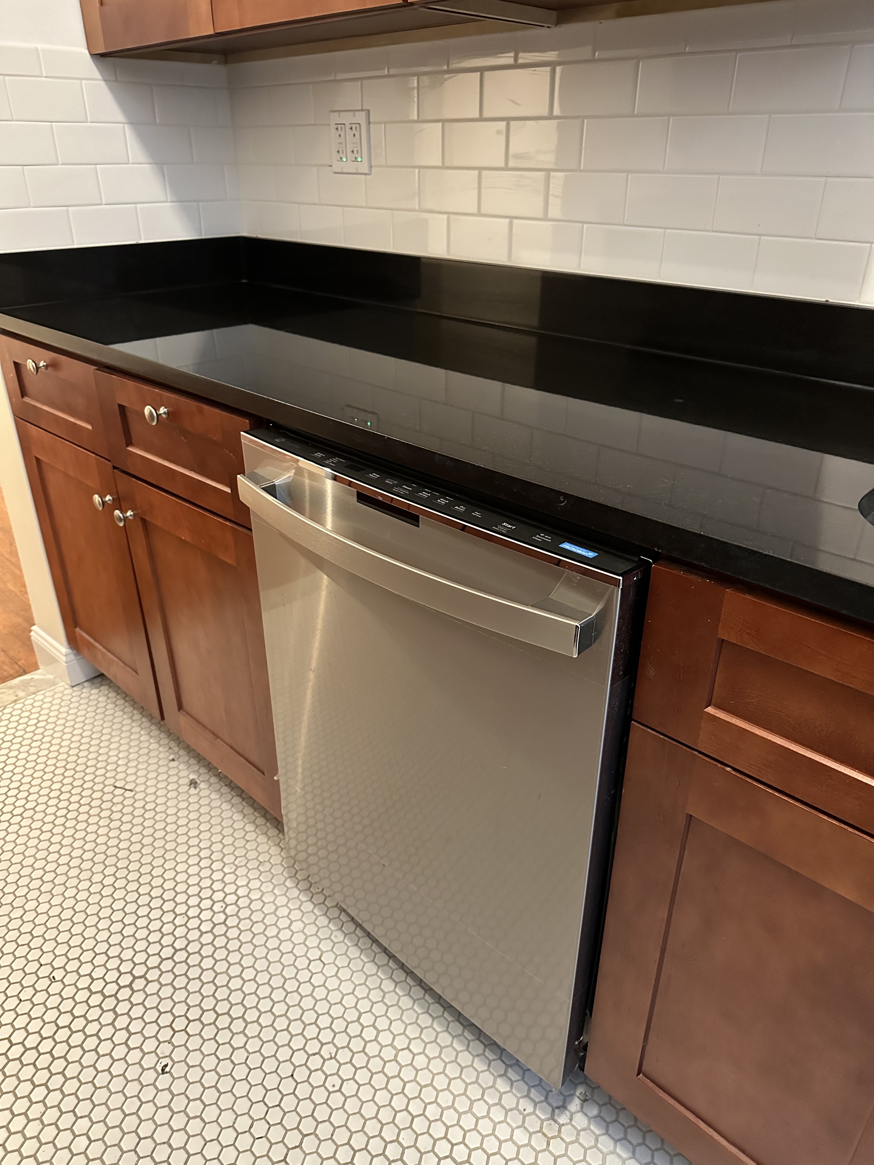 459 West 35th Street, Unit 1E Manhattan, NY 10001 - Photo 13 of 18 a close view of stove