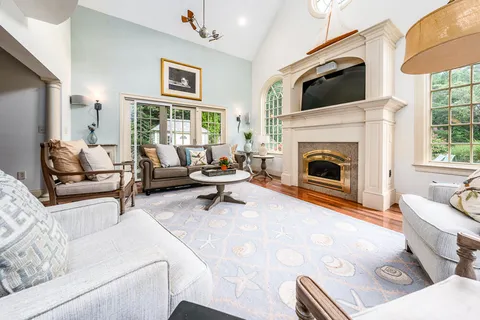 $1,695,000 | 5 Pine Street, Sandwich, MA 02563
