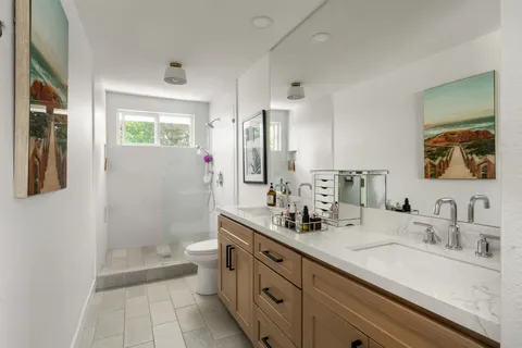 $1,995,000 | 2927 Levante Street, Carlsbad, CA 92009