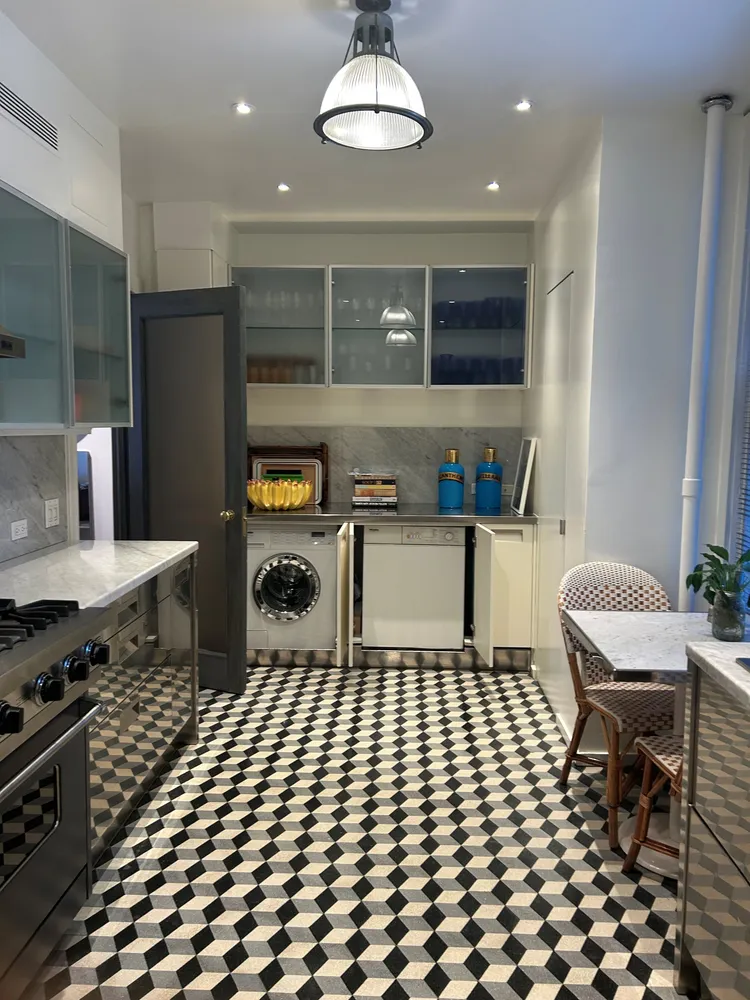 $28,000 | 40 East 62nd Street, Unit 6E | Lenox Hill