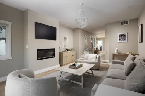 $4,498,000 | 207 21st Street, Huntington Beach, CA 92648