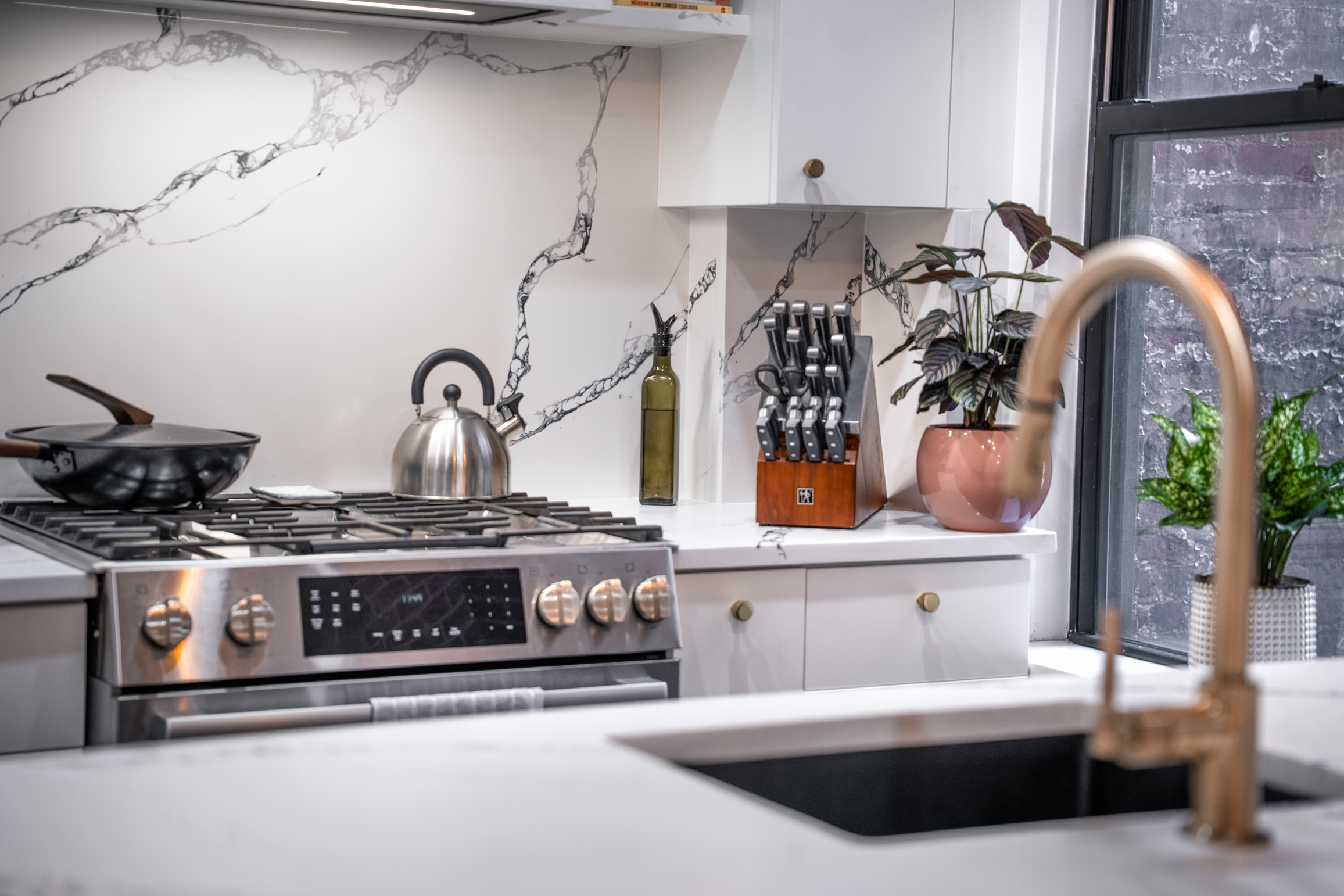 321 West 55th Street, Unit 41 Manhattan, NY 10019 - Photo 3 of 13