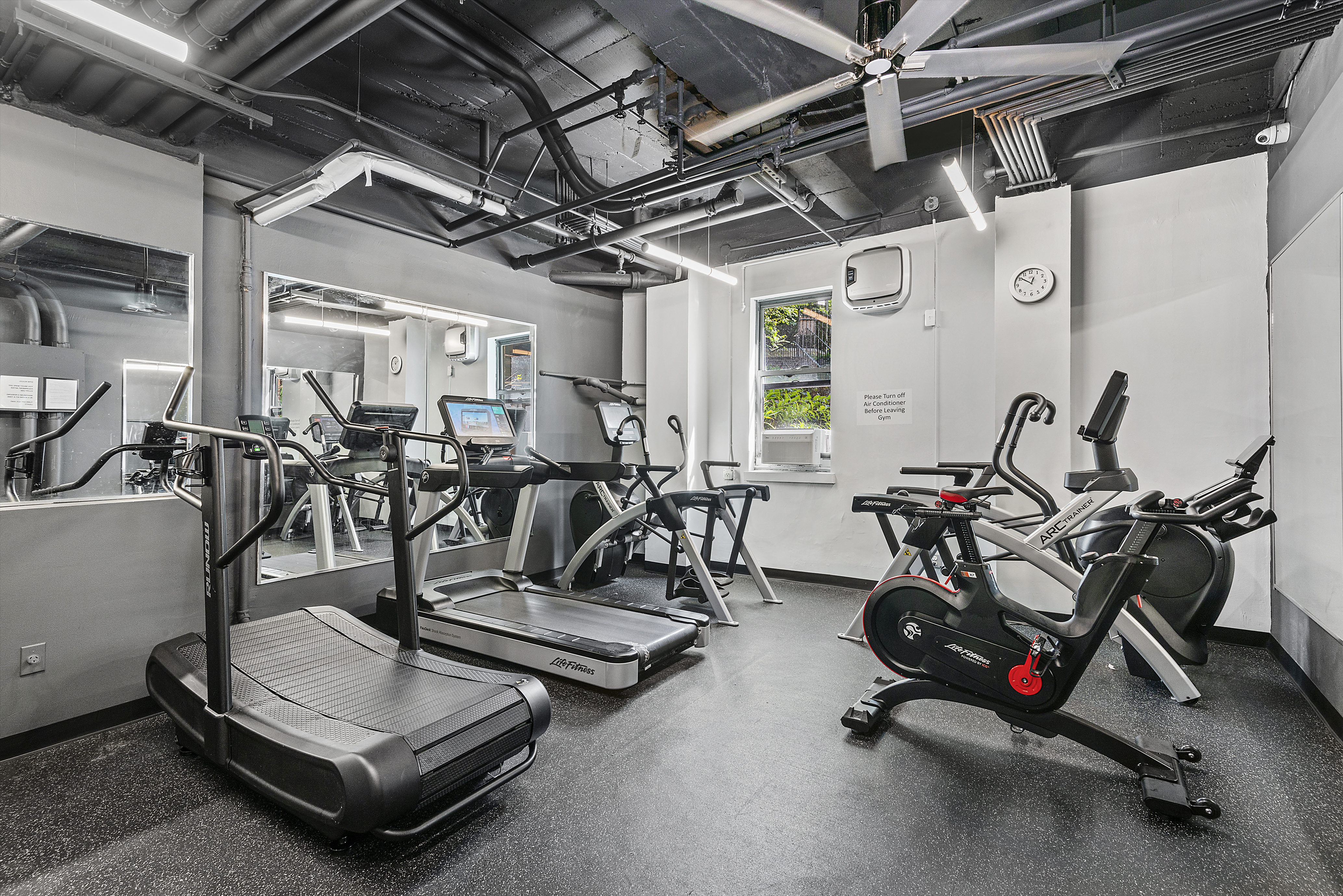 159-00 Riverside Drive West, Unit 1K70 Manhattan, NY 10032 - Photo 9 of 15