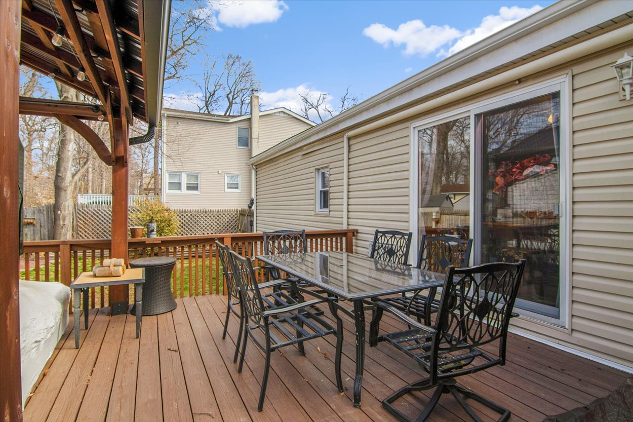 107 Kingston Road Parsippany, NJ 07054 - Photo 27 of 43 a view of balcony with furniture
