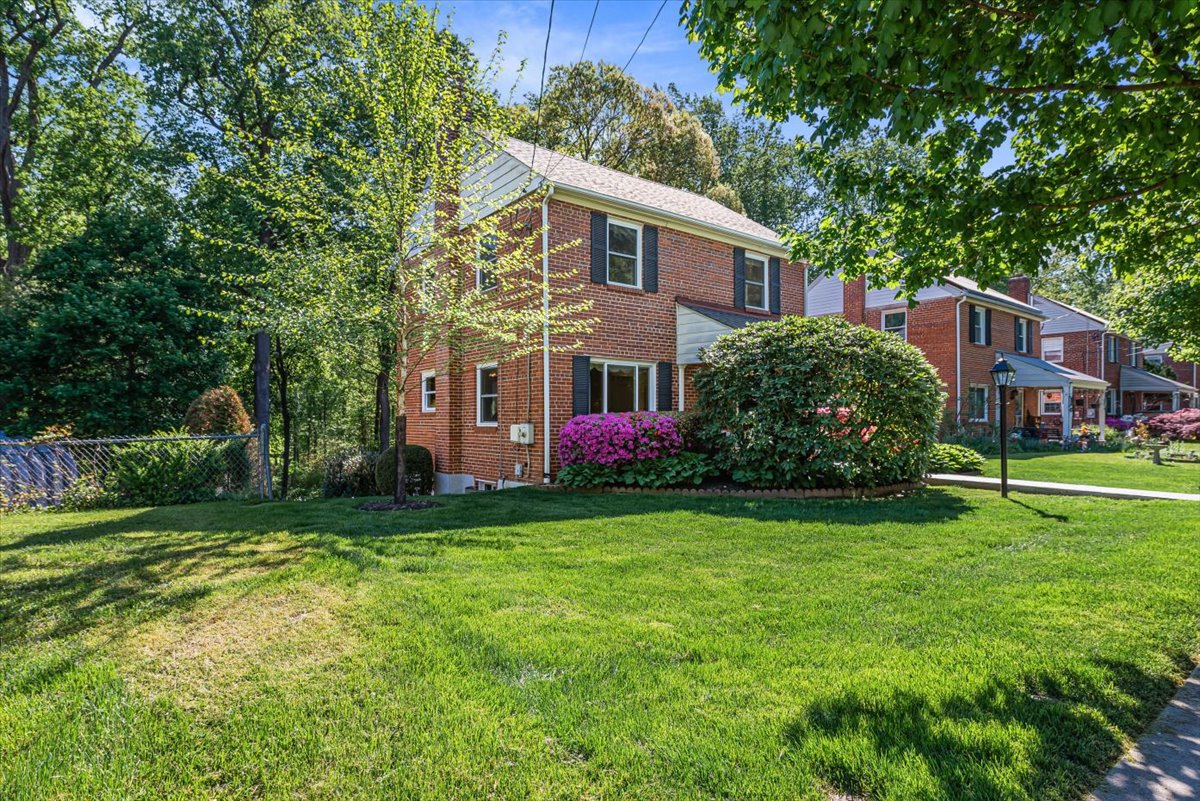 1507 Dublin Drive Silver Spring, MD 20902 - Photo 2 of 37