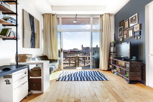 $3,495 | 121 Kingsland Avenue, Unit 4A | Williamsburg