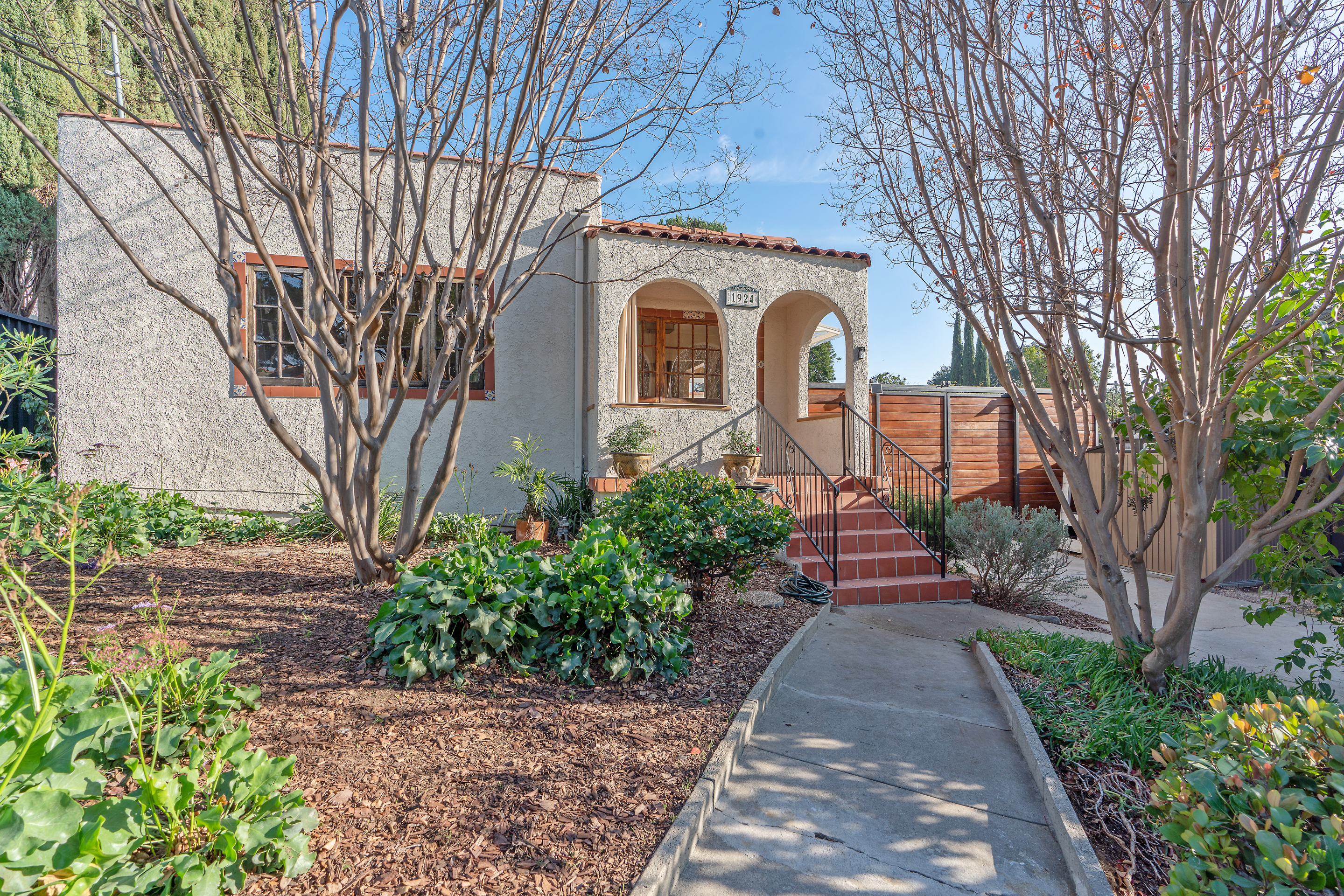 1924 Cerro Gordo Street Los Angeles, CA 90026 - Photo 10 of 52