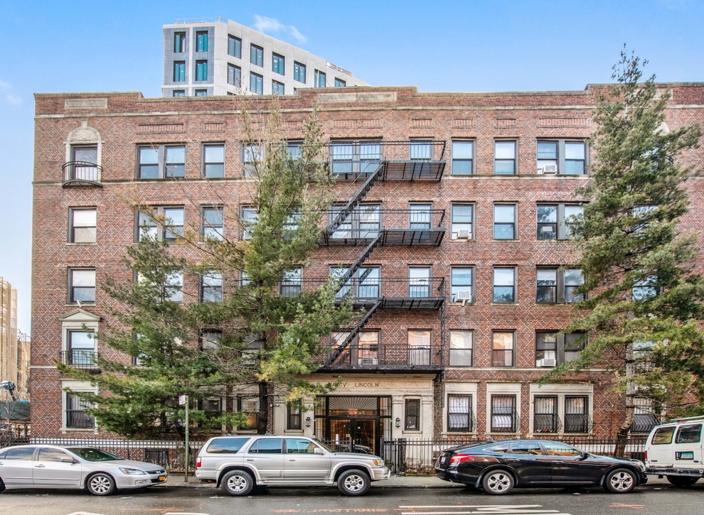 400 Lincoln Place, Unit 2F Brooklyn, NY 11238 - Photo 8 of 9