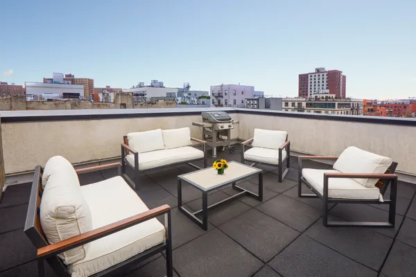 $699,000 | 216 Pulaski Street, Unit 3R | Bedford-Stuyvesant