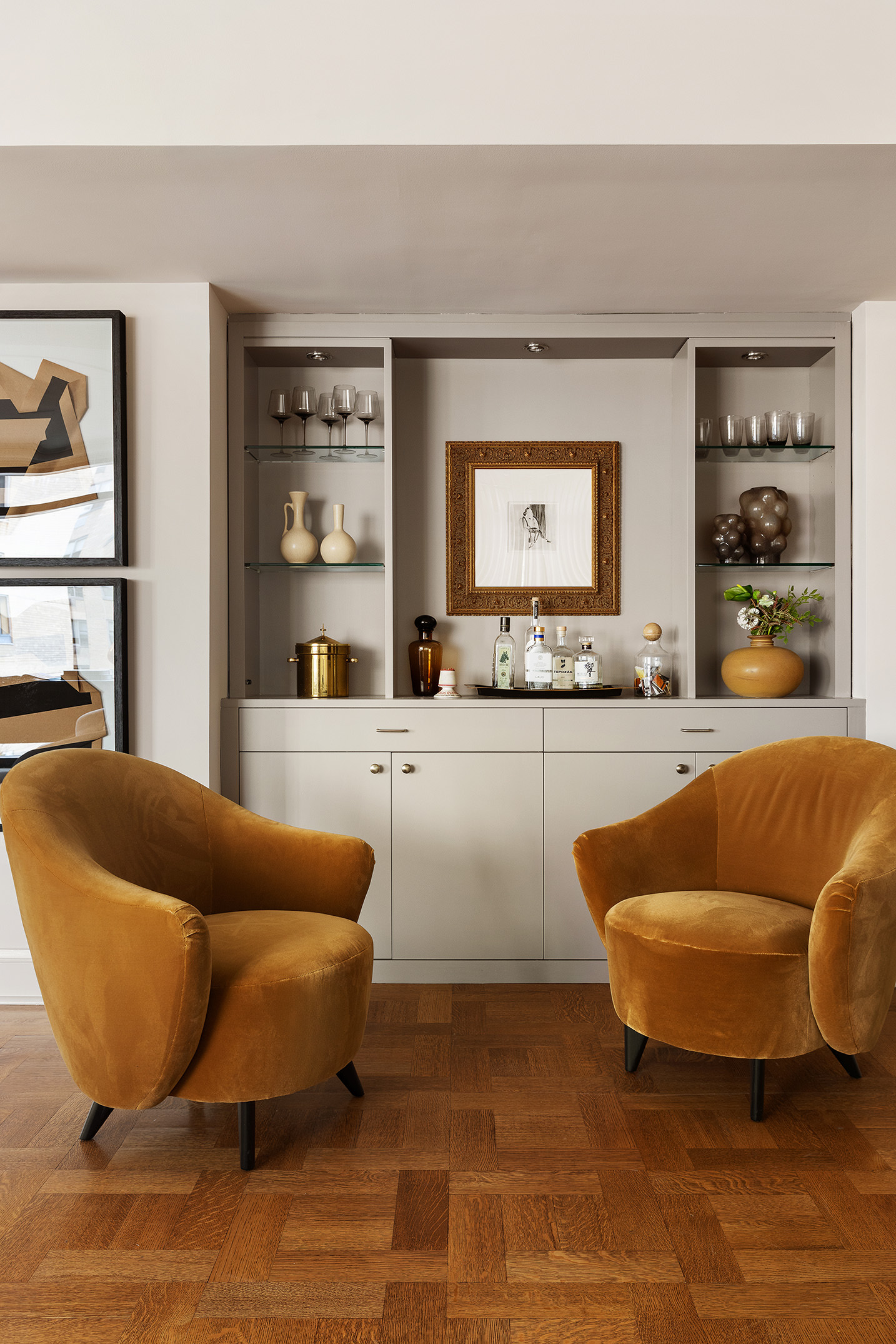 170 East End Avenue, Unit 7A Manhattan, NY 10128 - Photo 20 of 35 a living room with a couch and a large window