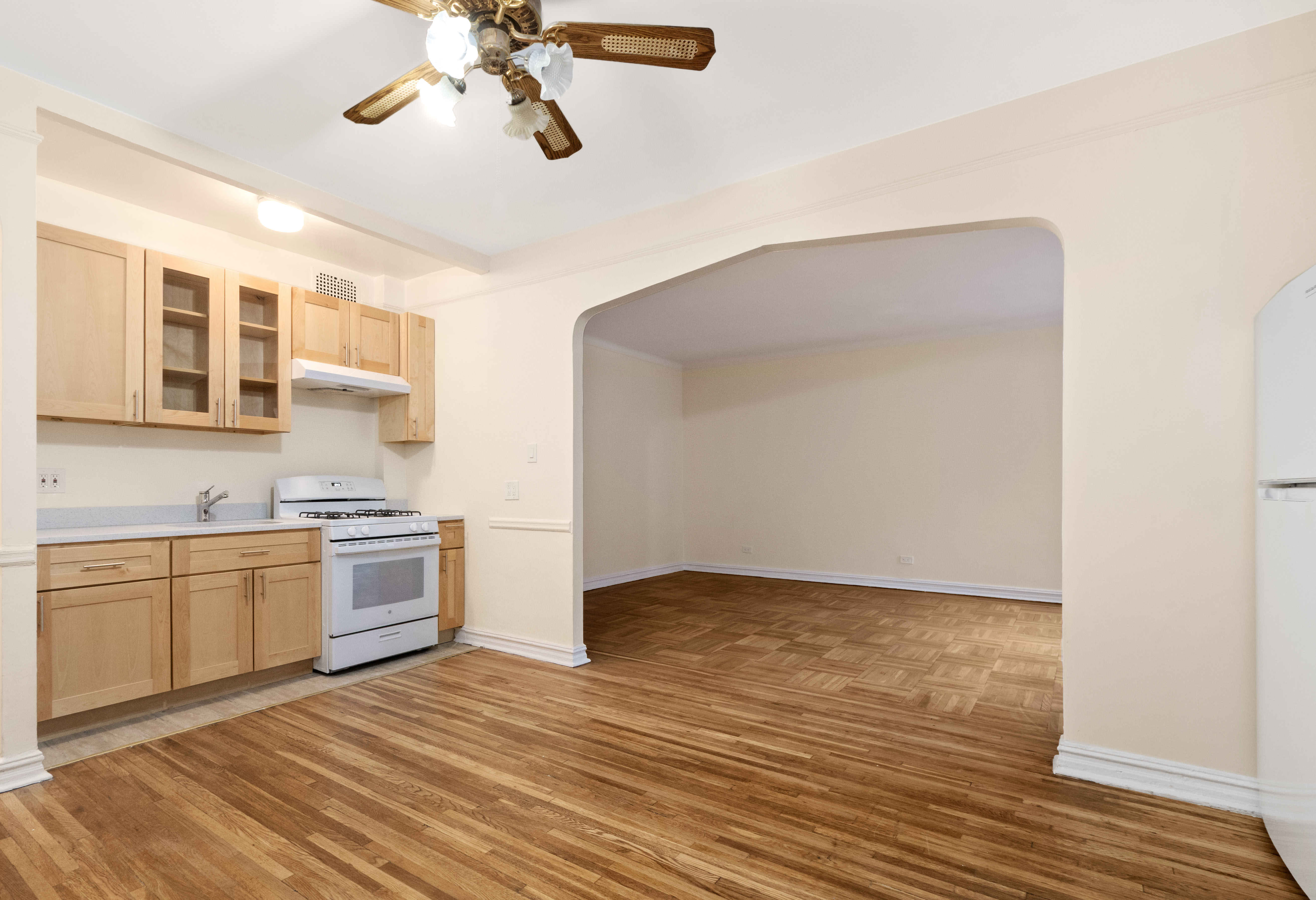 2601 Glenwood Road, Unit 2H Brooklyn, NY 11210 - Photo 4 of 8