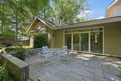 Contact Agent | 11815 Beekman Place, Rockville, MD 20854