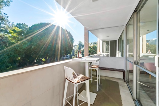 1015 North Kings Road, Unit 301 West Hollywood, CA 90069 - Photo 12 of 22