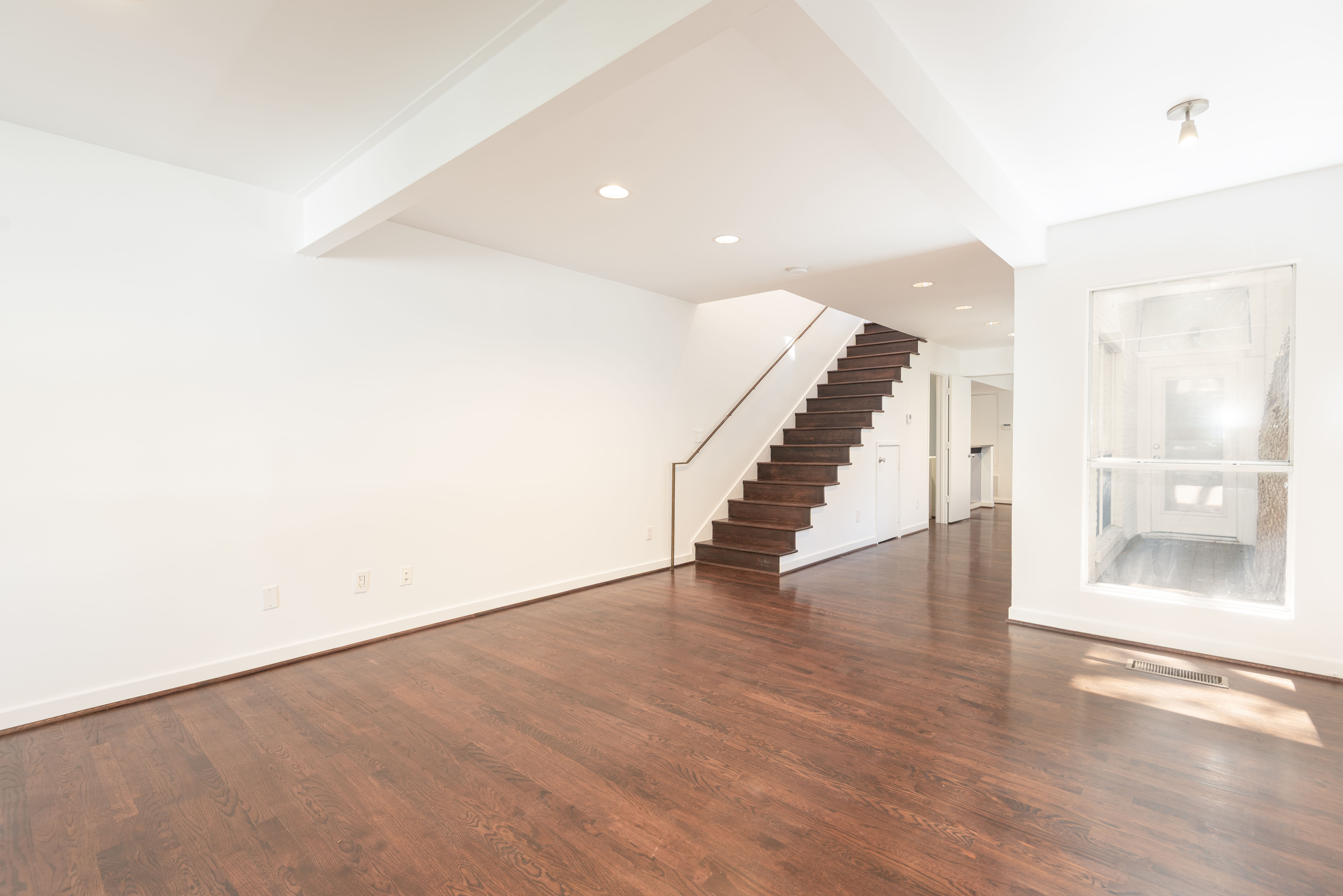4122 Travis Street, Unit 10 Dallas, TX 75204 - Photo 4 of 35