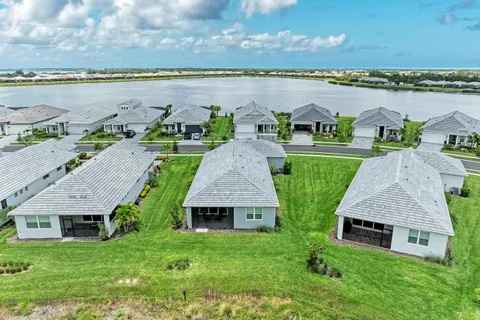 $729,000 | 1047 Waterline Court, Sarasota, FL 34240