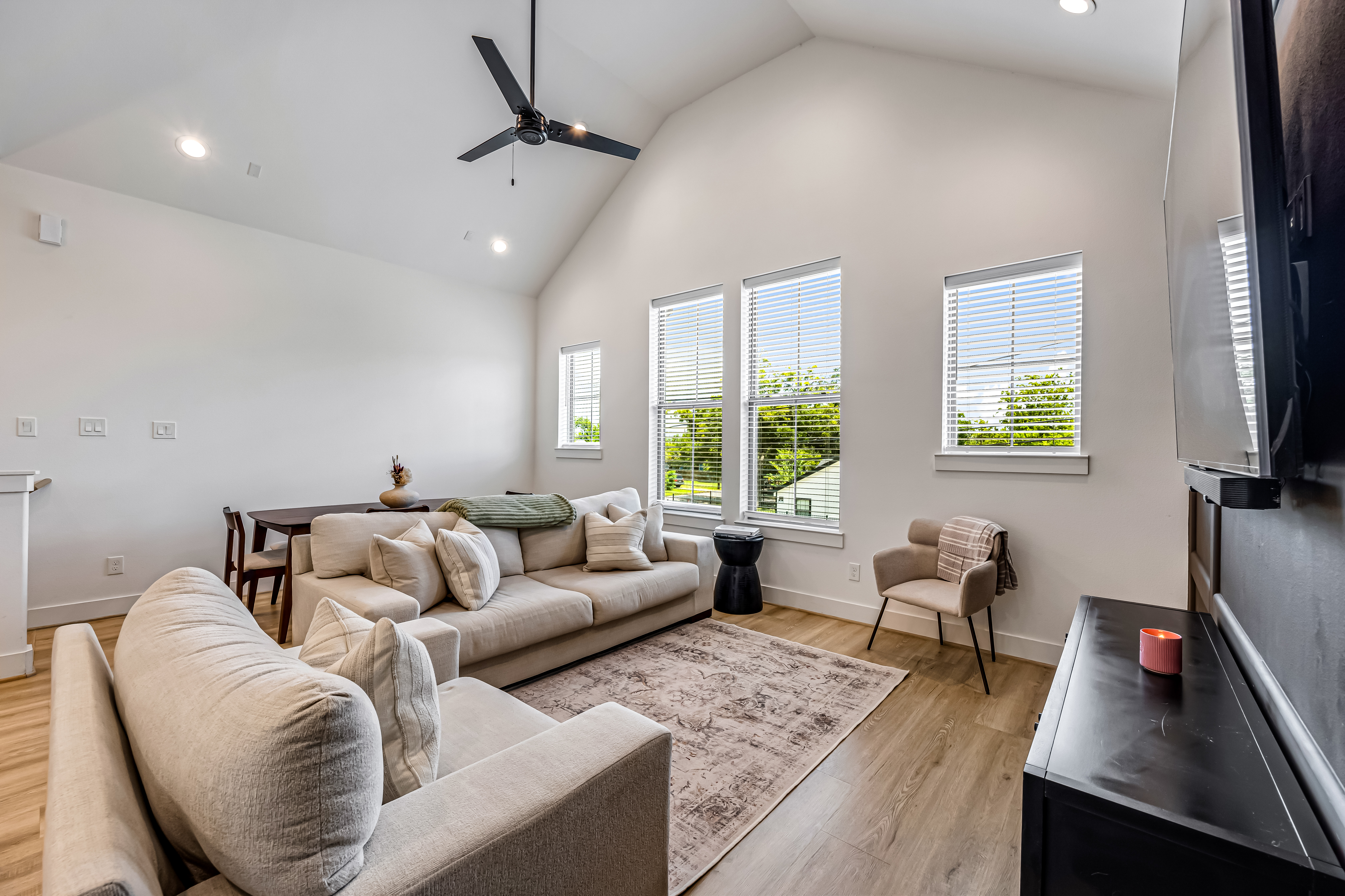 1508 Ryon Street, Unit B Houston, TX 77009 - Photo 14 of 31