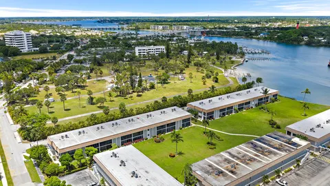 $489,000 | 755 Saturn Street, Unit H107, Jupiter, FL 33477