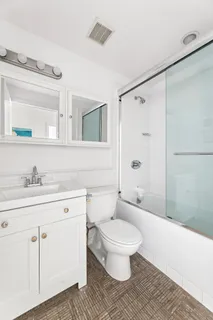 $3,000,000 | 40 West 17th Street, Unit 3B | Flatiron