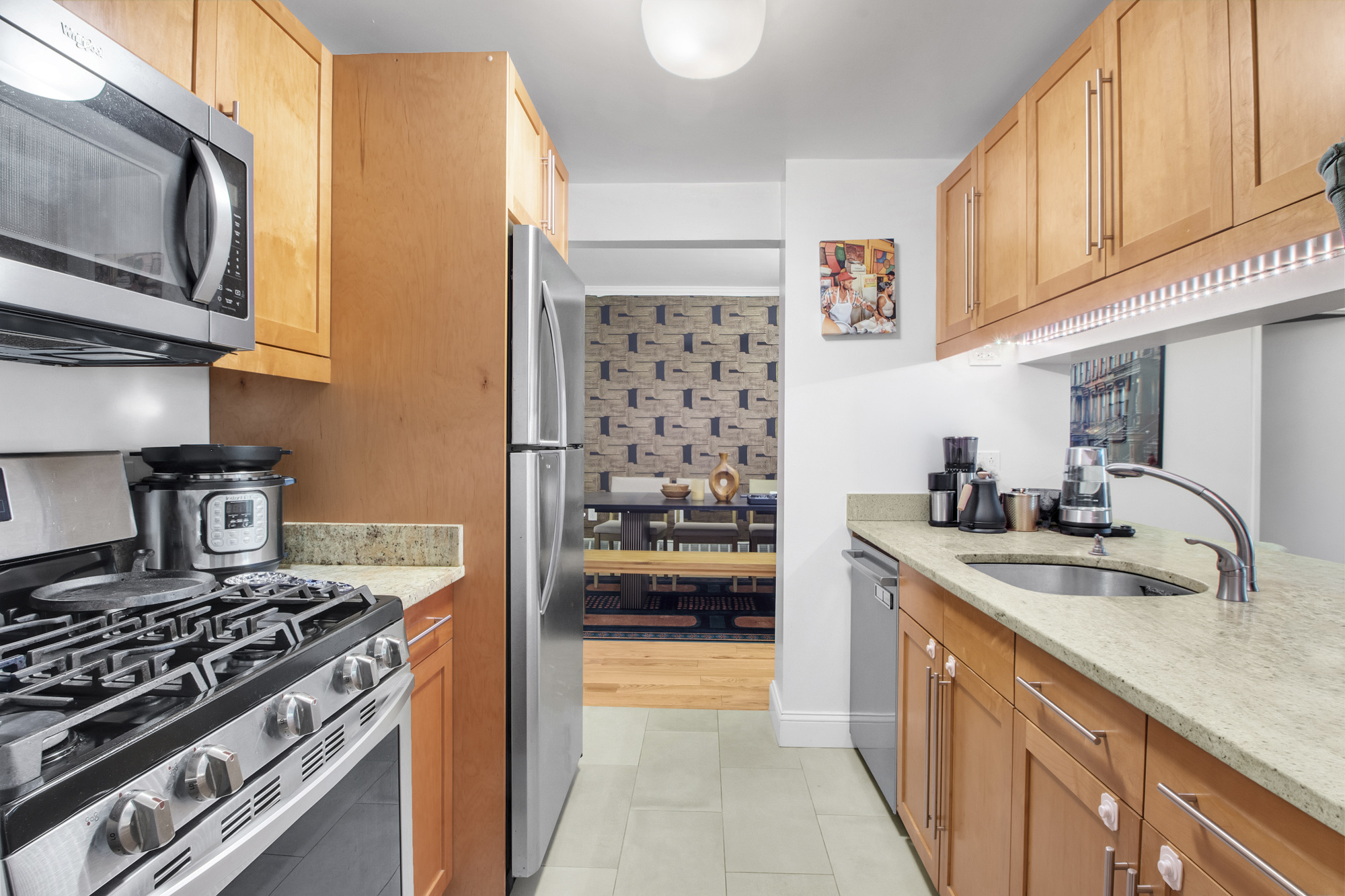 380 Lenox Avenue, Unit 3J Manhattan, NY 10027 - Photo 3 of 10
