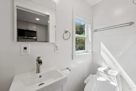 $1,395,000 | 142 Dominga Avenue, Fairfax, CA 94930