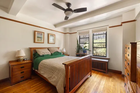 $649,000 | 127 West 96th Street, Unit 5A | Upper West Side