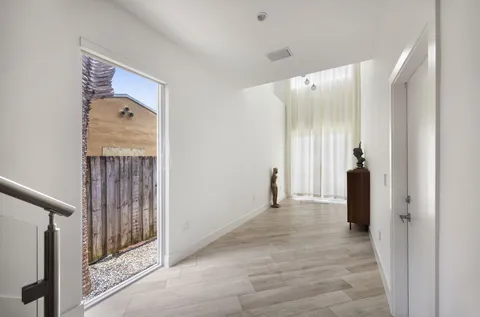 $1,250,000 | 2931 Southwest 27th Terrace, Miami, FL 33133