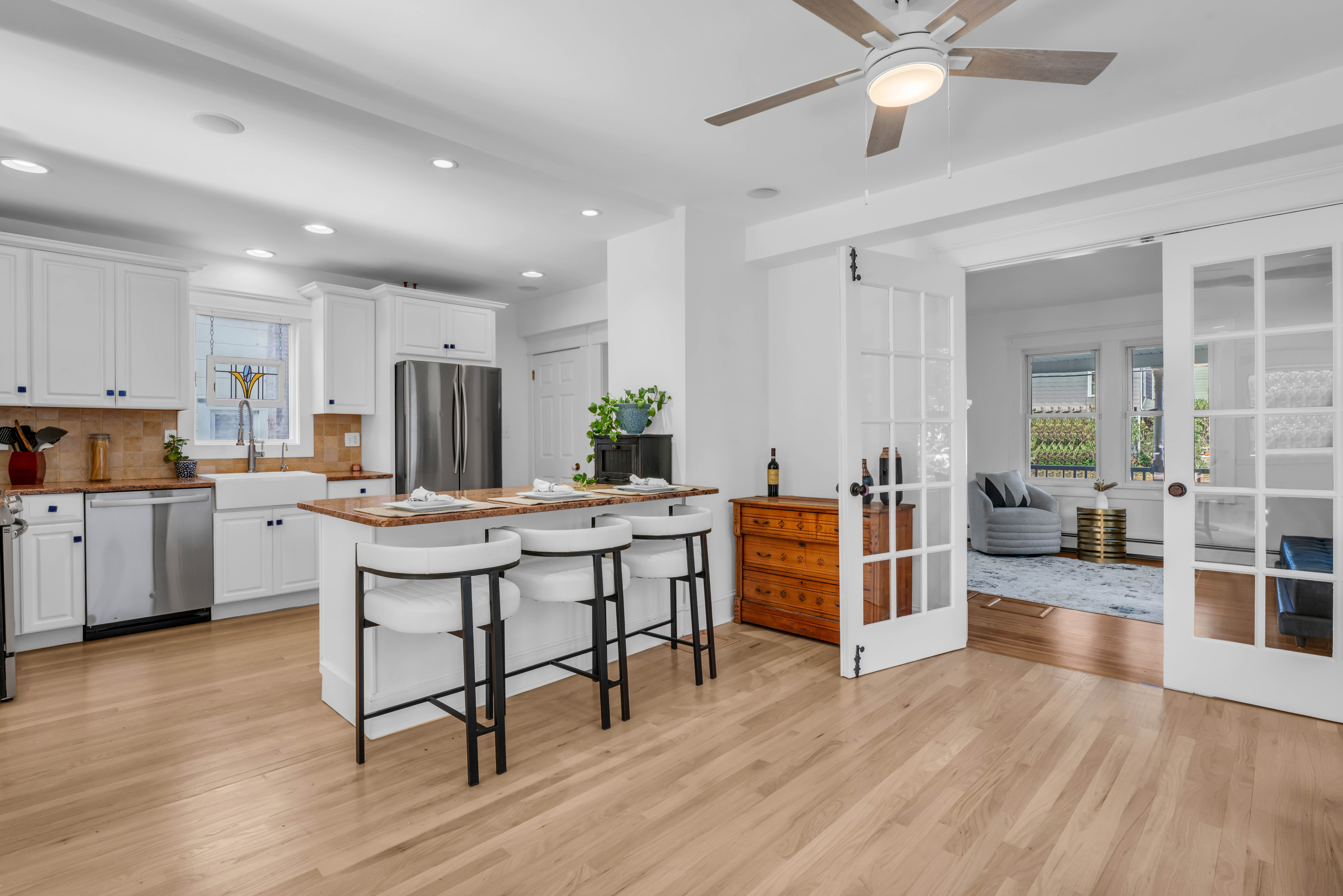 81 Pinckney Road Red Bank, NJ 07701 - Photo 9 of 38